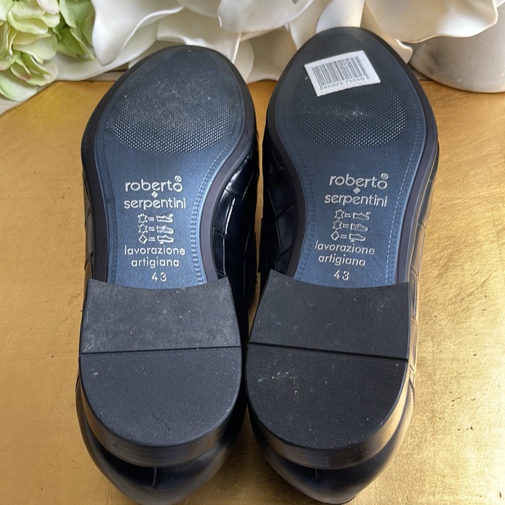 Roberto Serpentini Croc-Embossed Black Leather Loafers | Hardly Worn Once - Picture 14 of 16